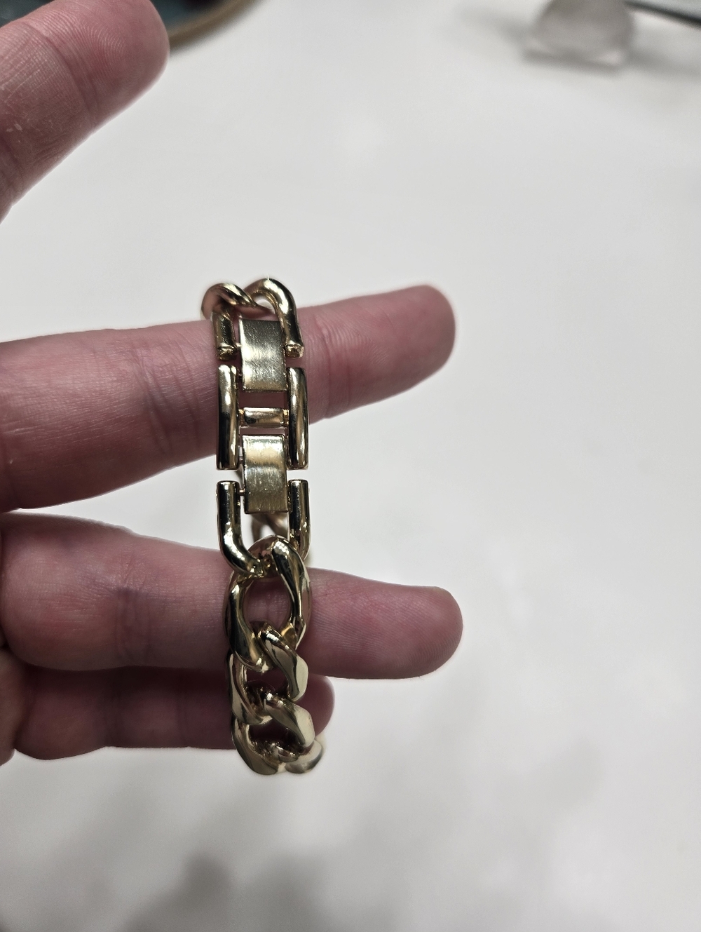 Gold Chain Watch - Picture 10 of 14